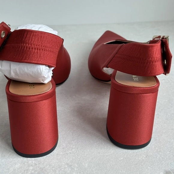 DEREK LAM- Debbie H. Slingback Block Heel RARE! - Picture 4 of 7